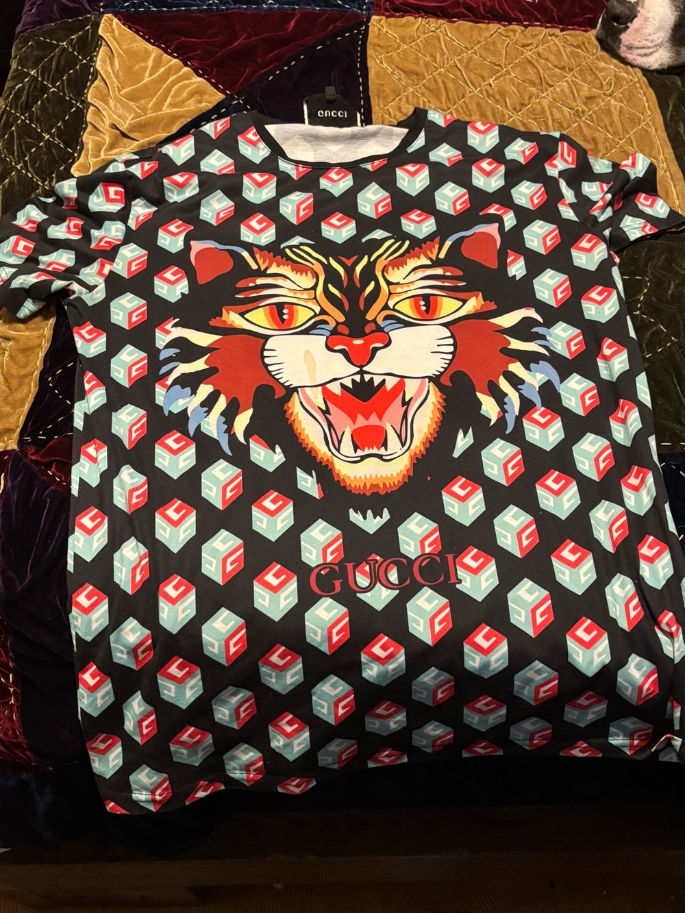 Gucci Men’s Black Graphic Tiger Print T-Shirt